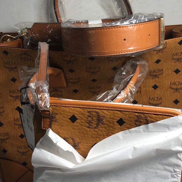 München Tote in Cognac Visetos XL Tote NWT - Picture 6 of 7